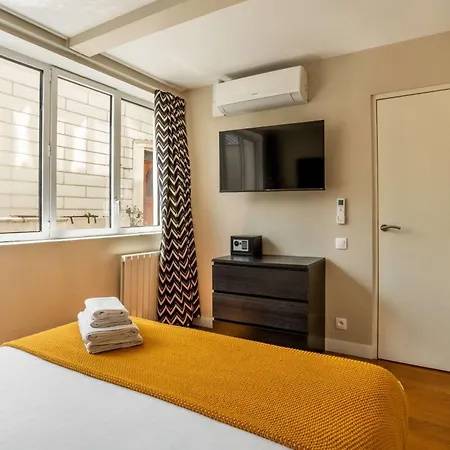 Apartment Montmartre Cozy And Bright 1bd With Terrace